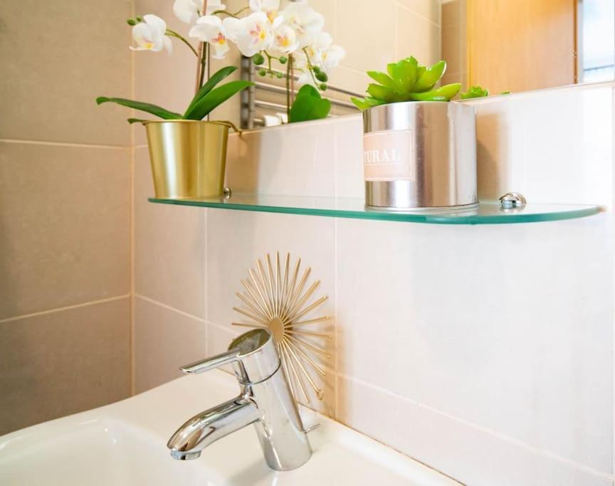 Free Parking! Soho Budapest 304, 4 Ppl, Ac, Fast Wifi, Smart Tv מראה חיצוני תמונה